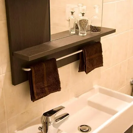 Rosaverde לינה וארוחת בוקר 3*