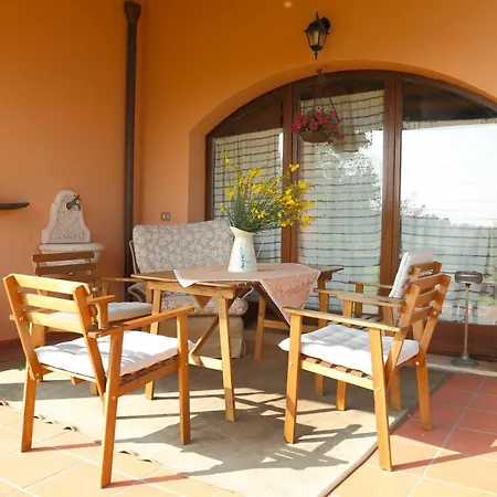 לינה וארוחת בוקר Rosaverde